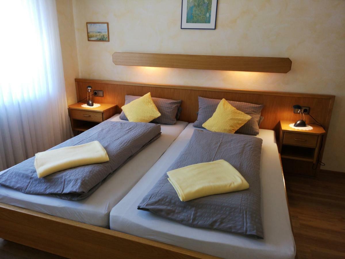 Appart-Pension-Schier Zell an der Mosel Exterior photo